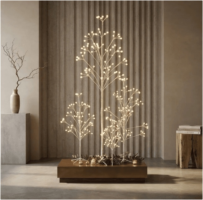 arbol nordico con luces Set de 3 Árboles Decorativos de Rama Iluminados LED para Sala e Interiores - Imagen 1